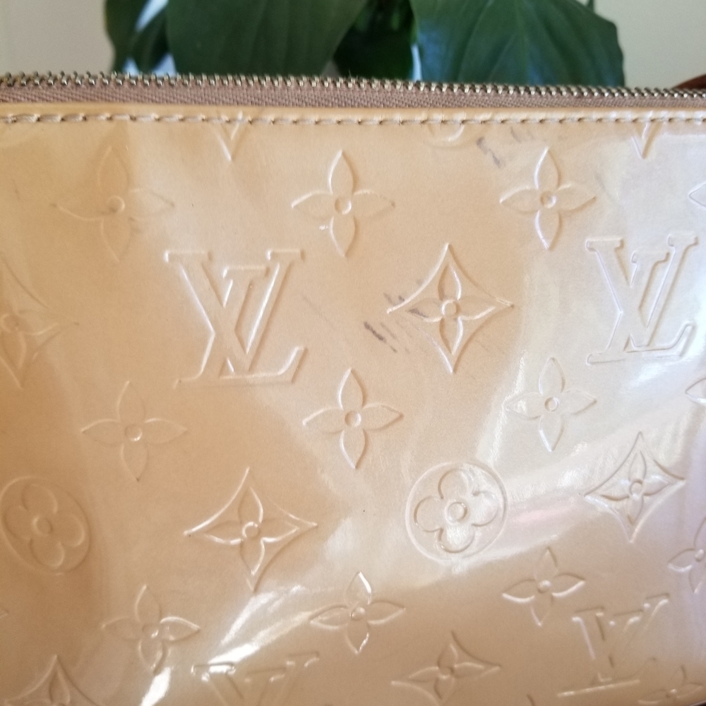 Louis Vuitton  discontinued  Noisette crossbody  bag/ Sale! - Picture 10 of 16